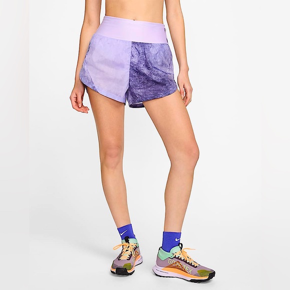 EUC Nike Trail Repel Short - Size M - Picture 1 of 3